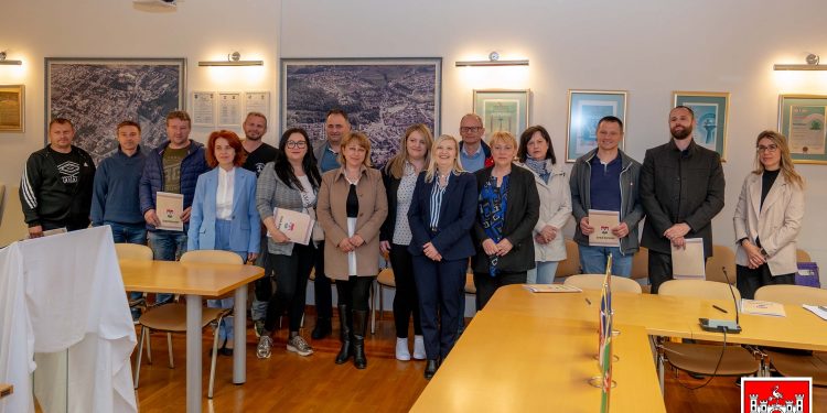 Potpisani ugovori o dodjeli poticaja poduzetnicima