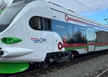 Povijesni dan za županiju, stiže prvi elektrobaterijski vlak