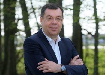 Bajs prepucavanja HDZ-a i HSLS-a drži predizbornim trikom