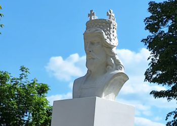 Postavljena bista kralja Tomislava na Trgu koji nosi njegovo ime