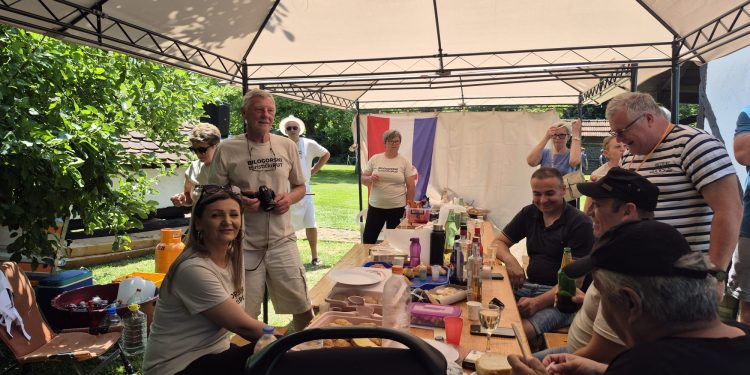 Veliko Trojstvo- Pobjedu na gulašijadi odnijela ekipa Vina Janine iz Šandrovca