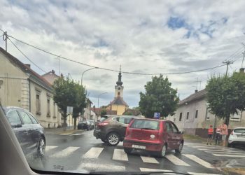 Pripazite, prometna nesreća na križanju Rusanove i Ul. dr. Ante Starčevića