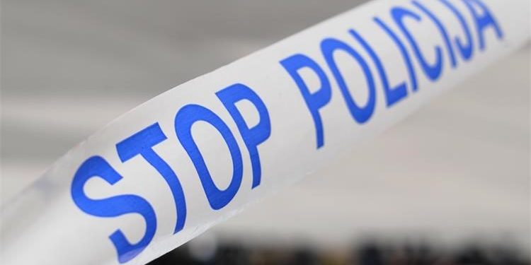 Oduzeo si život nakon što mu na vrata pokucala policija