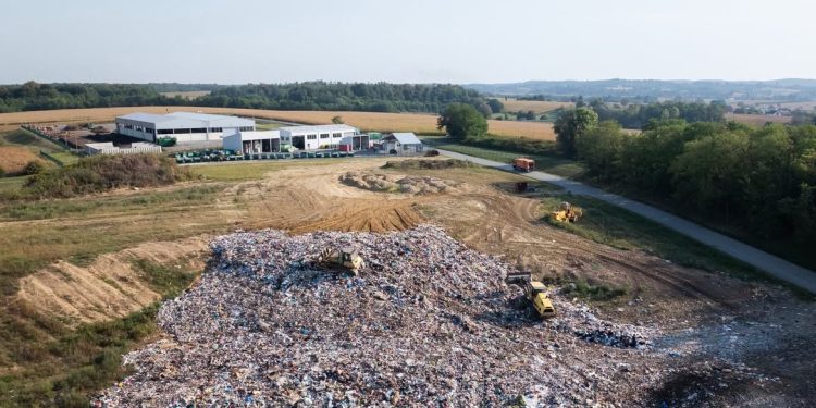 Pozor, spremnike s otpadom morate iznijeti do šest sati ujutro