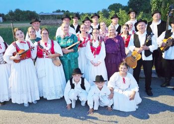 Bilogorski zvuci i nošnje u Selima: Nova Rača na folklornim susretima Svete Marije Magdalene