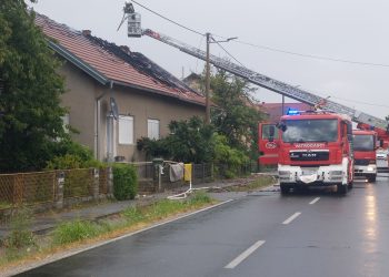Požar u Prgomelju- gori krov kuće