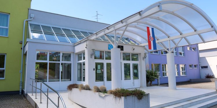 Dogradnja škole u Frankopanskoj: Pet novih učionica i jednosmjenska nastava u Daruvaru