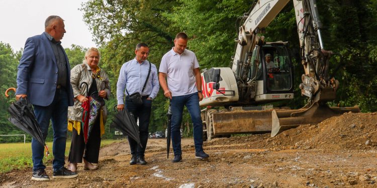 U Kukavici opet radovi, nakon igrališta na red došla cestovna infrastruktura