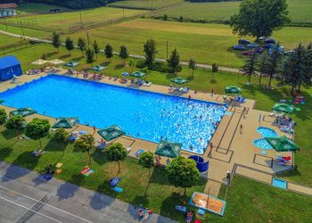 U besplatnu školu plivanja besplatnim prijevozom