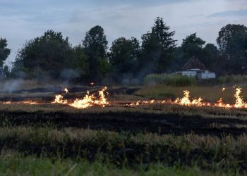 Vatra gutala teren u Kostanjevcu, policija upozorava: “Ne igrajte se s vatrom!”