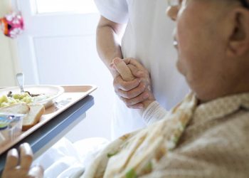 Devetero medicinskih sestara i tehničara prošlo je edukaciju iz palijativne skrbi u RKC Bjelovar