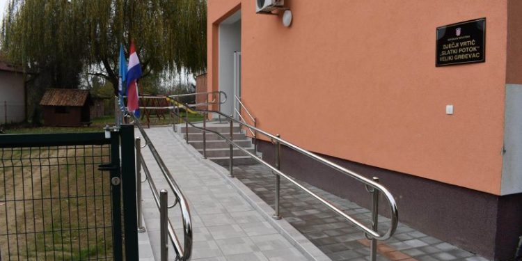 Općina Veliki Grđevac dodjeluje besplatne radne bilježnice svojim osnovnoškolcima, a uskoro s izgradnjom kreće i novi dječji vrtić