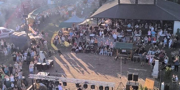 Poletjeli baloni u Trojstvu: Prvi dan „Jeseni na Bilogori“ donio sport, zabavu i glazbu