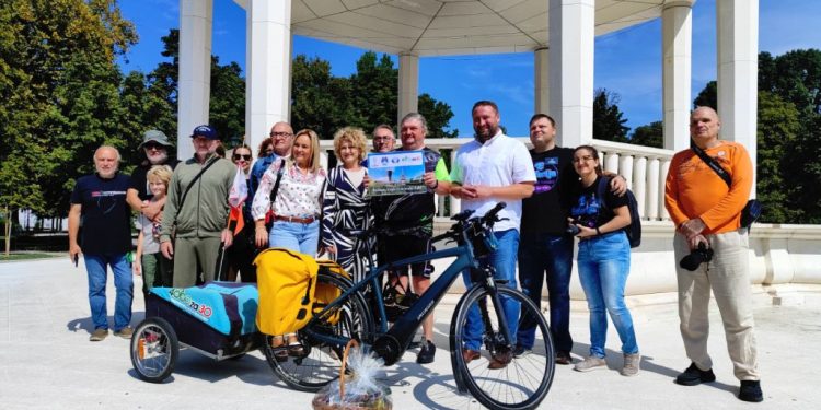 Bjelovarčani dočekali Štefana Brajkovića nakon 4.250 kilometara na biciklu!