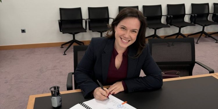 Gradonačelnica Čanađija potpisala vrijedan ugovor za dogradnju PŠ Draganec