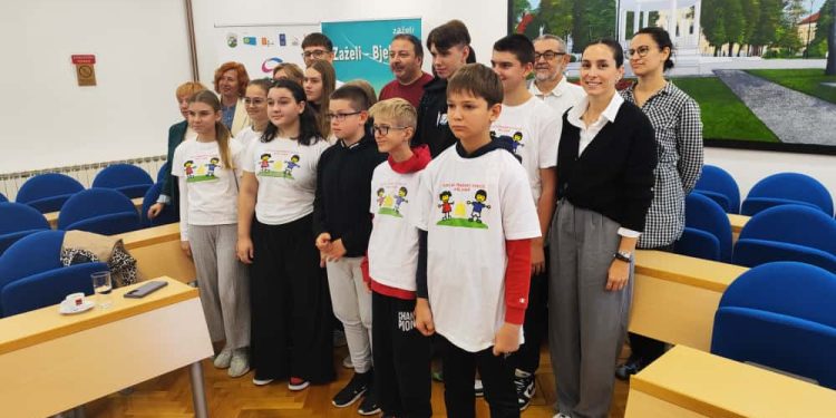 Bjelovar otvorio Dječji tjedan: Mali vijećnici gradonačelnika zasuli pitanjima i prijedlozima