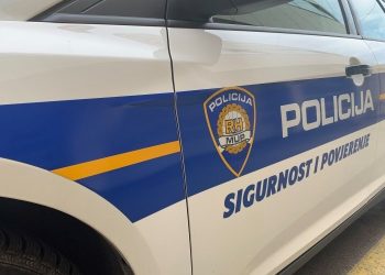 Tri prometne nesreće u jednom danu: dijete teško ozlijeđeno, vozači bježali s mjesta nesreće, a maloljetnik stradao na električnom romobilu