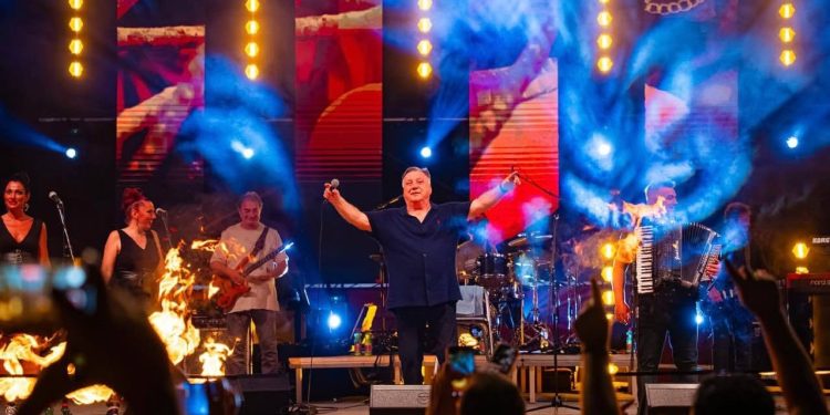 Hoće li se i Bjelovar u nedjelju pjesmom oprostiti od Halida?!