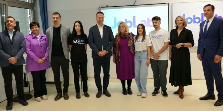 Medicinska škola Bjelovar uključena u projekt JOB LAB za jačanje zapošljivosti učenika
