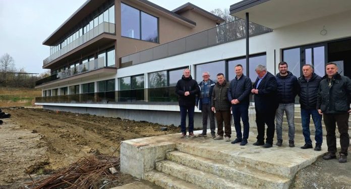 Čelnici triju županija razgovarali o budućnosti Vile Garić i važnim infrastrukturnim ulaganjima