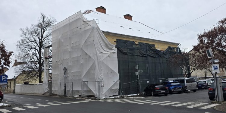 Kreće obnova ruševne zgrade na križanju Zrinskog i Šimićeve