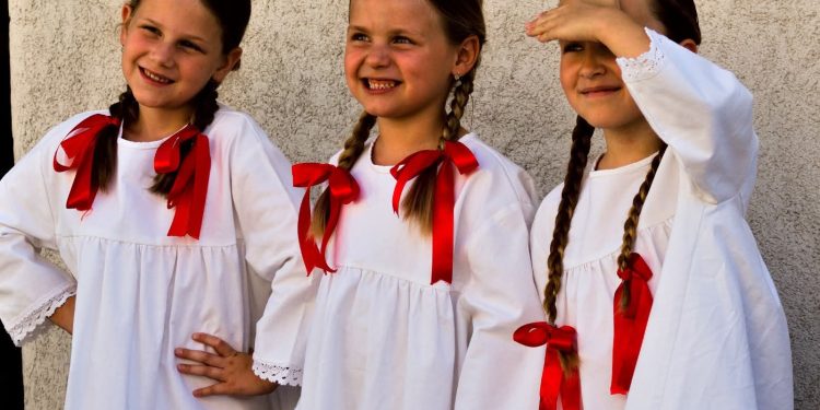 DANAS U BJELOVARU – ne propustite „Dječji folklor Hrvatske“!