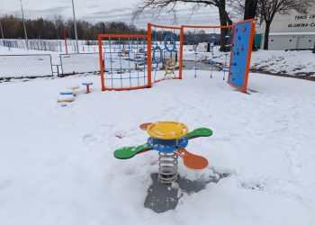 Grad Čazma obnovio dječje igralište na sportskim terenima