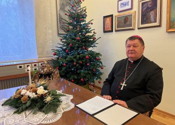 Bjelovarsko-križevački biskup Vjekoslav Huzjak uputio božićnu čestitku