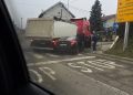 Prometna nesreća na ulazu u grad kod skretanja za Hrgovljane, građani ogorčeni: “Ovo je već deseta saobraćajka”