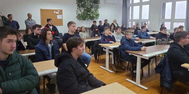 Centar izvrsnosti proradio i u Tehničkoj školi