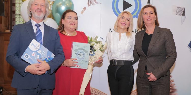 Među laureatima Medijskog Sokrata i profesorica iz Bjelovara