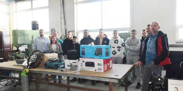 Predstavljena nova oprema u Srednjoj školi Bartola Kašića