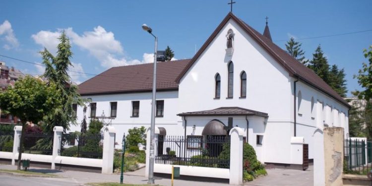 Trebamo li tolerirati prosjačenje ispred crkava i na ulicama Bjelovara?