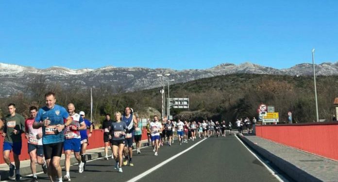 Bjelovarčani dostojno predstavili svoj grad i udrugu na polumaratonu Maslenica ”Da se ne zaboravi”