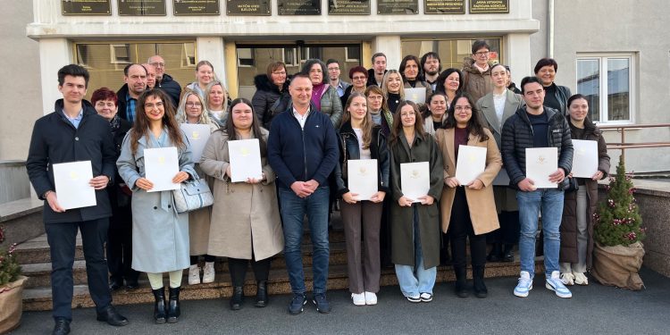 Županija gotovo udvostručila stipendije i dodijelila 44 nova ugovora