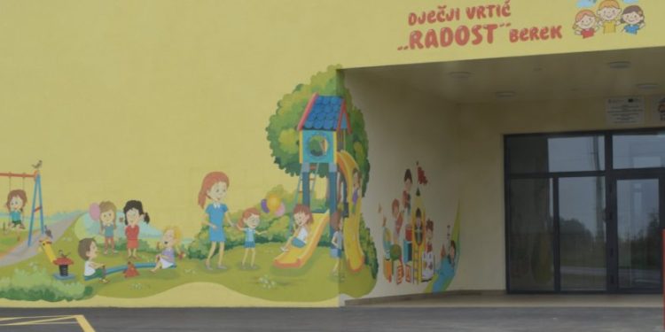 Počeo sedmodnevni rok za upis djece u vrtić „Radost“ u Bereku