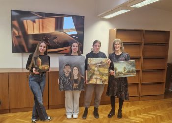 Izložbom „Carstvo sunca“ u Medicinskoj školi Bjelovar predstavljeni radovi mlade autorice Marije Juković