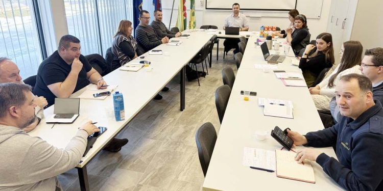 Grad Grubišno Polje usklađuje planove, sastanak čelnika ustanova i gradskih tvrtki