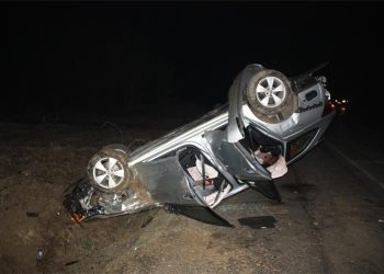 Vozila je pijana i prebrzo: Automobil završio na krovu, suputnica teško ozlijeđena