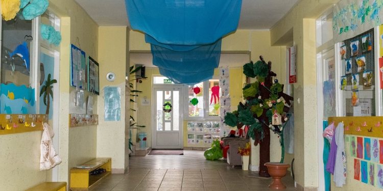 Mali kreativci iz vrtića Bubamara predstavljaju svoju svemirsku priču