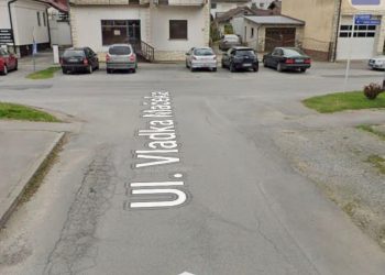 Treba li se dogoditi nesreća? Križanje Ulice Vladka Mačeka kod I. osnovne škole i dalje bez pješačkog prijelaza