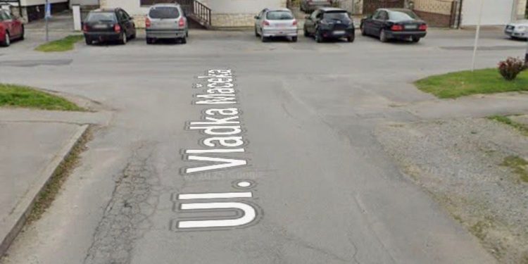 Treba li se dogoditi nesreća? Križanje Ulice Vladka Mačeka kod I. osnovne škole i dalje bez pješačkog prijelaza