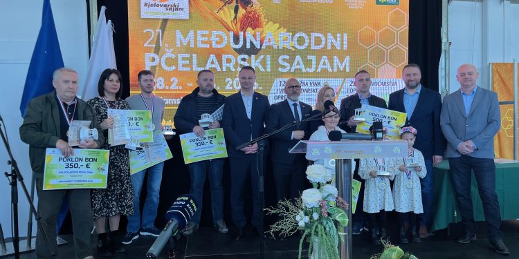 FOTO Trostruka kruna za OPG Pčelarstvo Mišković, osvojili i ukupnu titulu šampiona