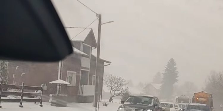 Kolona od Čurlovca prema Koprivnici i Bjelovaru: Kamionima se vrte kotači u mjestu