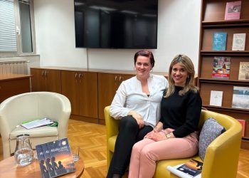 Kad tišina progovori: Autorica predstavila „Mistiku života“ srednjoškolcima