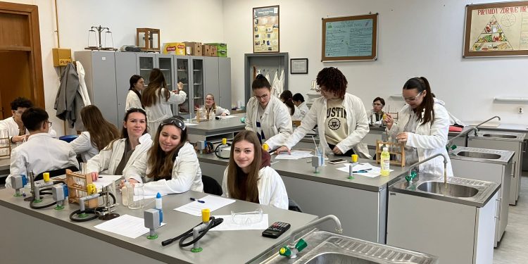 Počinju novi Centri izvrsnosti, matematika i nove tehnologije od 28. veljače