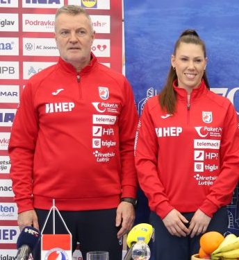 Jeste li spremni, sutra bi trebale grmjeti tribine