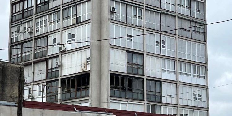 Poznat mogući uzrok požara u bjelovarskom neboderu