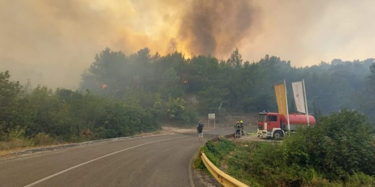 Zbog povećanog rizika od požara građanima upućen apel na odgovorno ponašanje