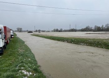 Stožer se oglasio zbog vremenskih neprilika- rastu vodostaji, službe u pripravnosti